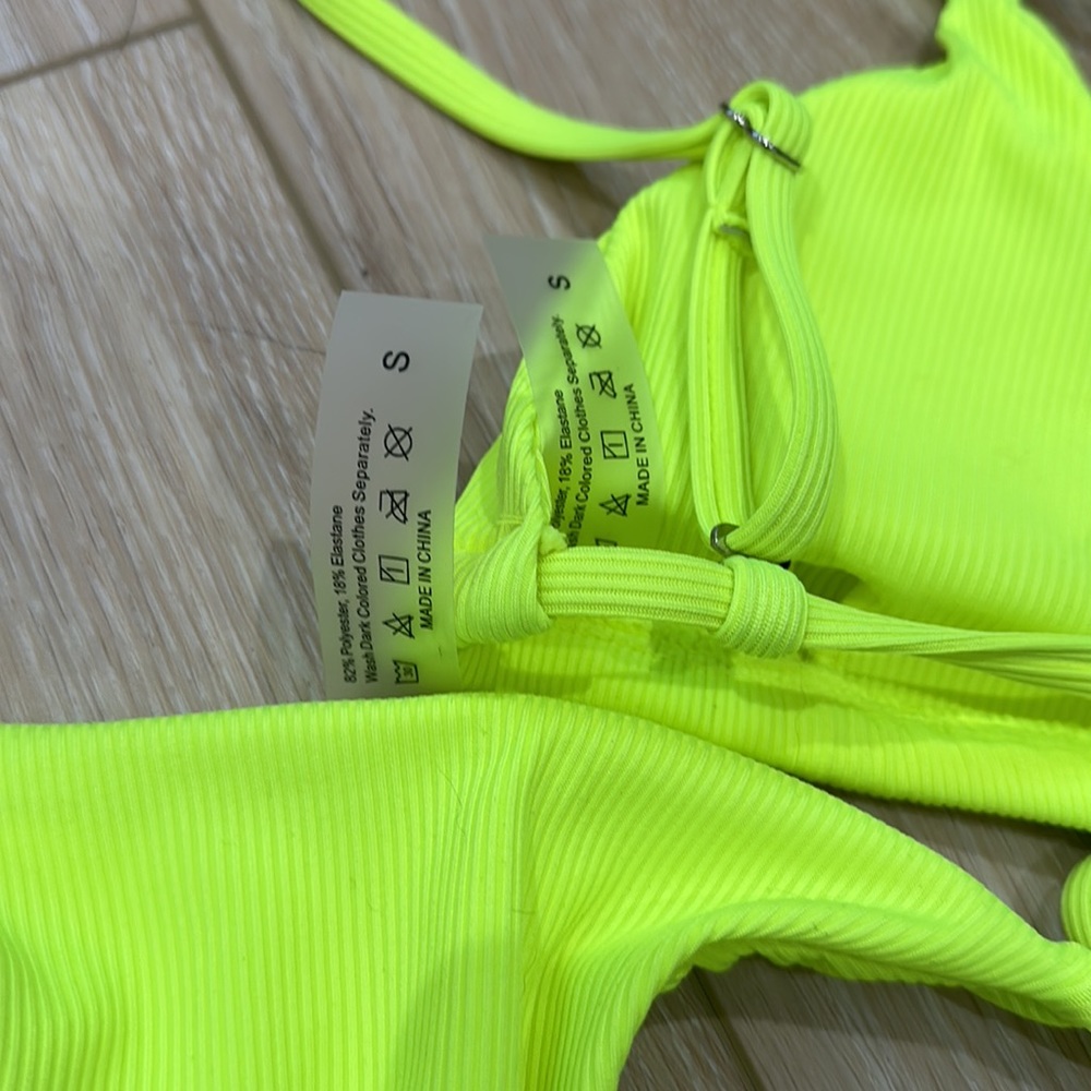 Neon String Bikini - Picture 3 of 3